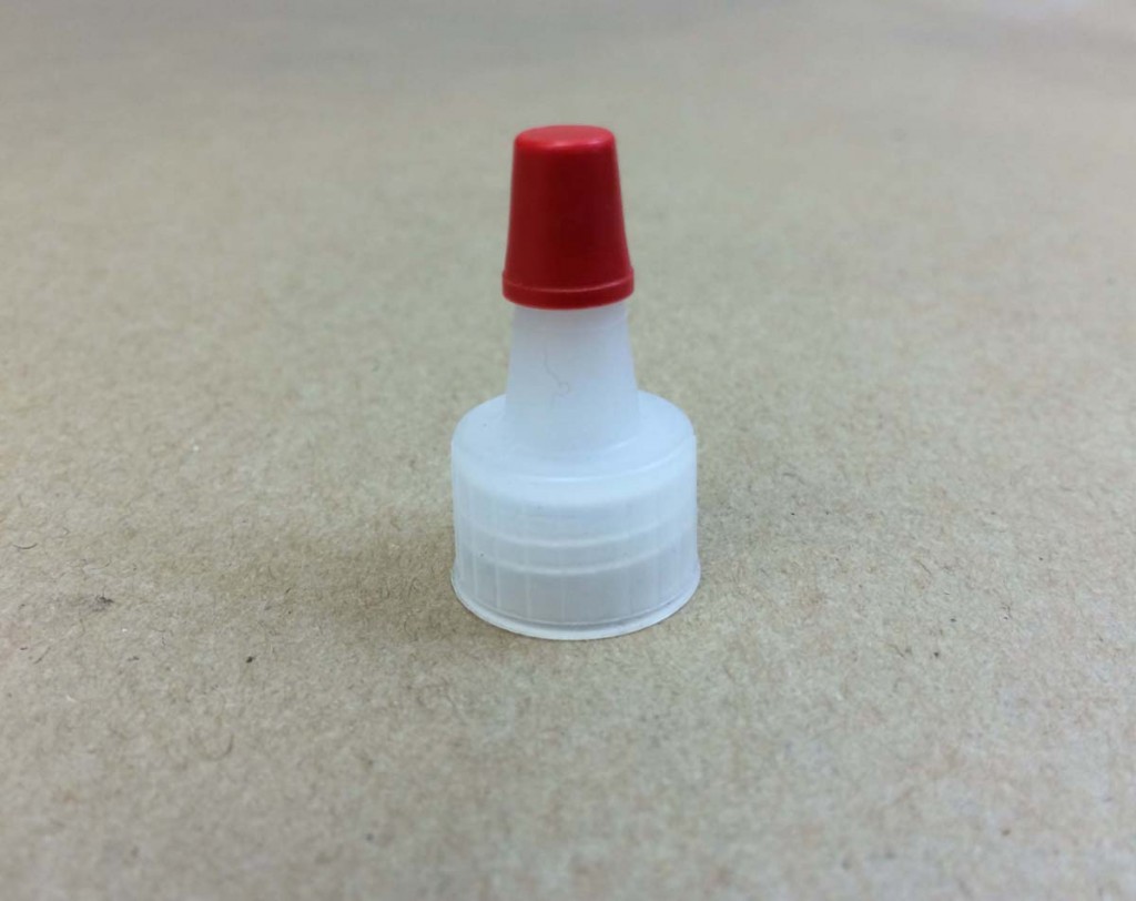     15 415 Natural/Red Tip  Spout  Plastic   Cap