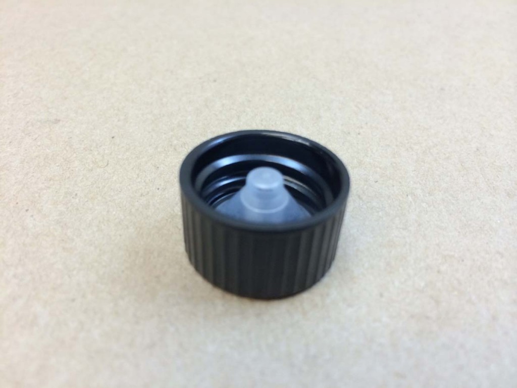    18 400 Black  Ribbed Sides/Smooth Top  Plastic   Cap
