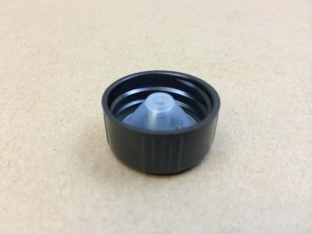     22 400 Black  Ribbed Sides/Smooth Top
  Plastic   Cap