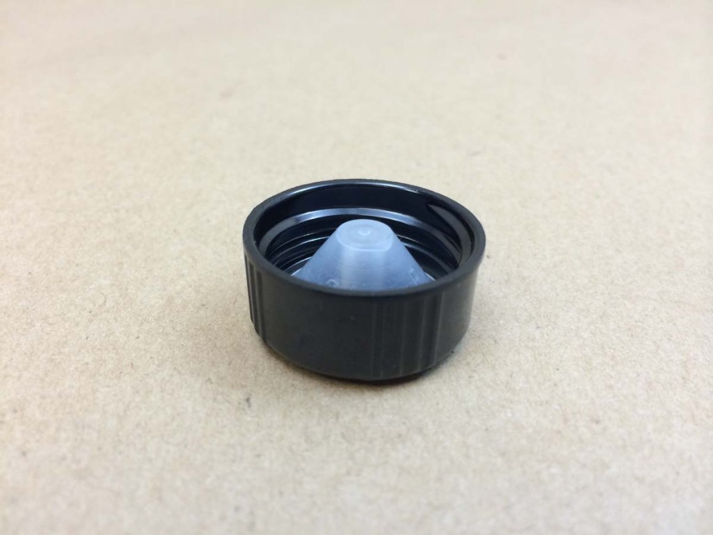     24 400 Black  Ribbed Sides/Smooth Top  Plastic   Cap