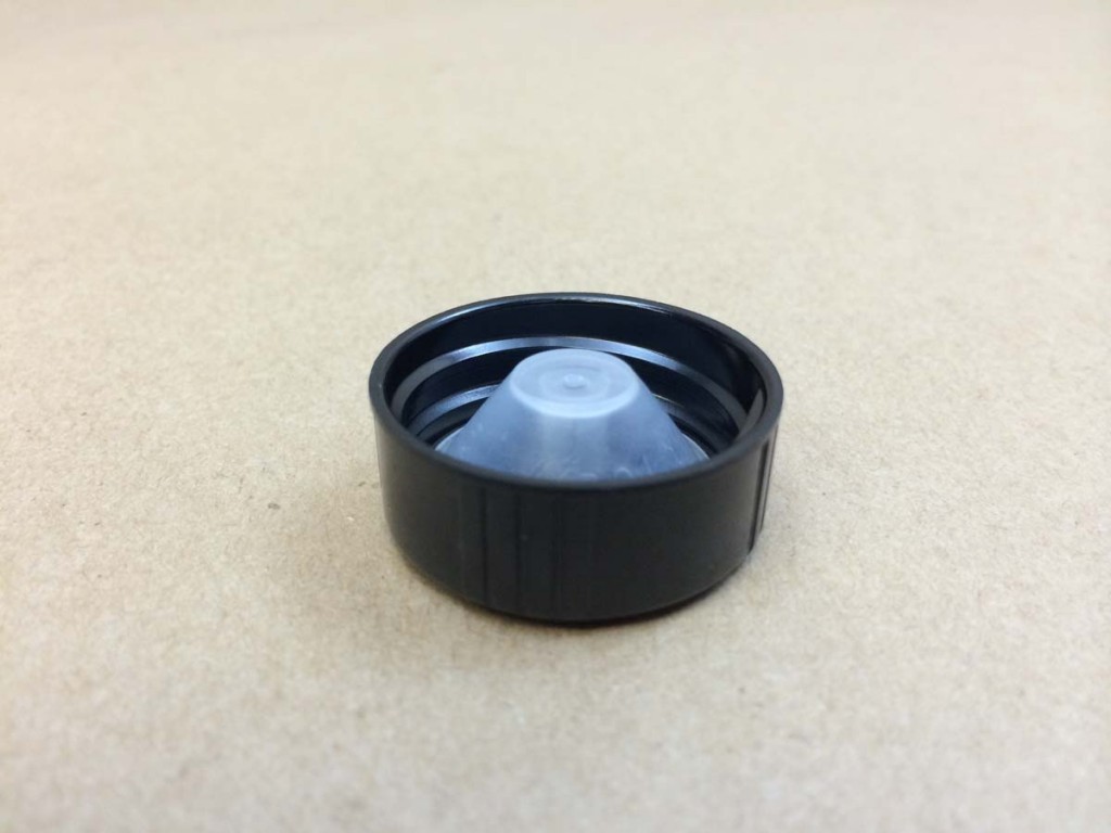     28 400 Black  Ribbed Sides/Smooth Top
  Plastic   Cap