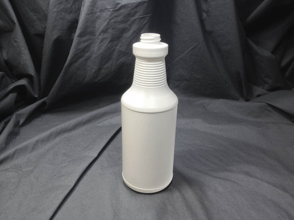 32 oz. / 1 Quart   28 410 White  Carafe  Plastic   Bottle
