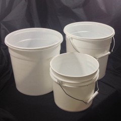 Round Plastic Buckets 1gallon – 2.5 gallon Sizes