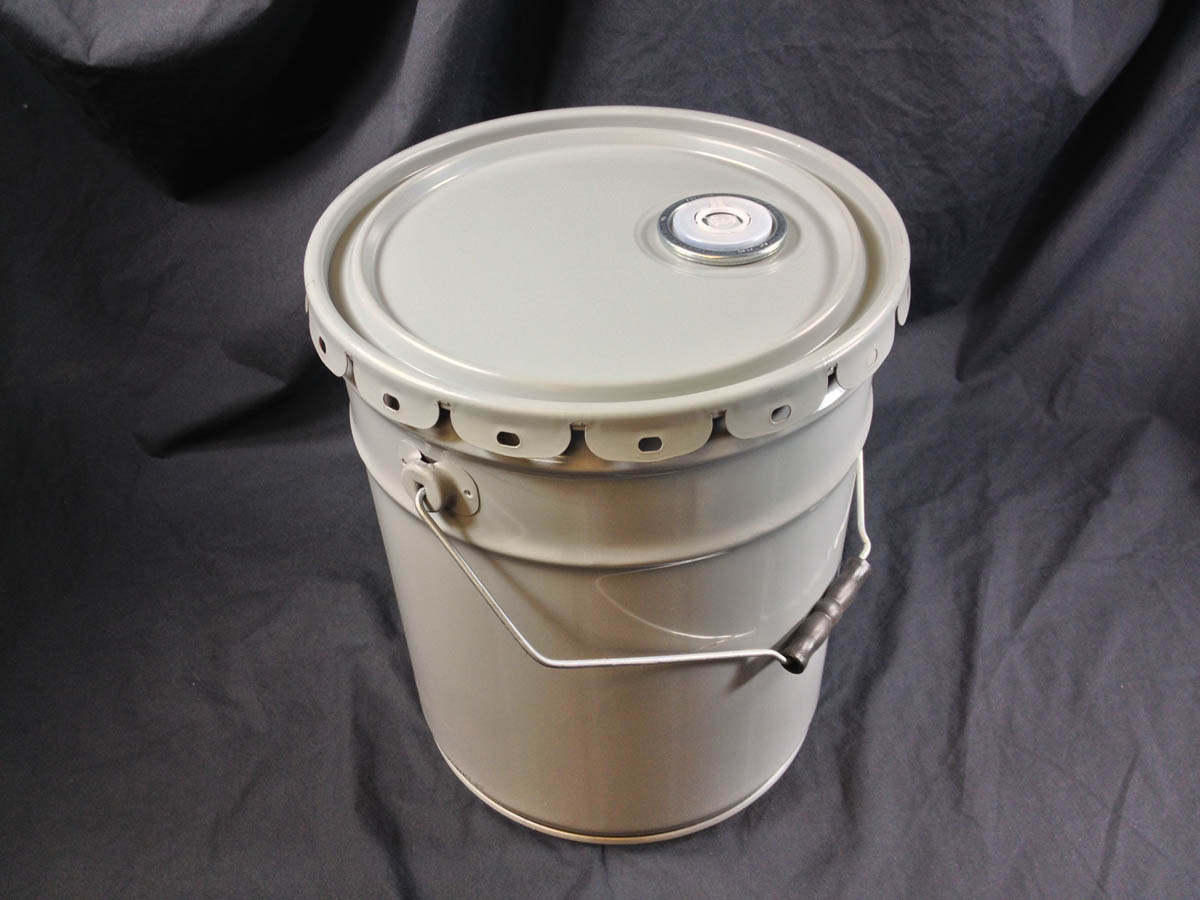 grey steel pail with grey spouted lug cover