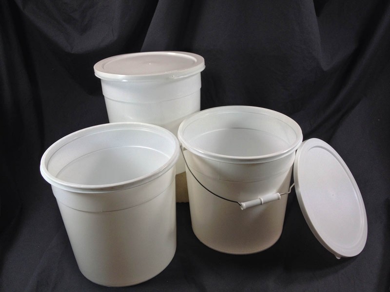 Light Duty or Easy Open Plastic Pails Yankee Containers Drums, Pails