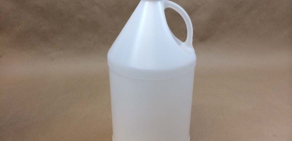 Center Fill 4 Litre Plastic Jug and Acid Cap