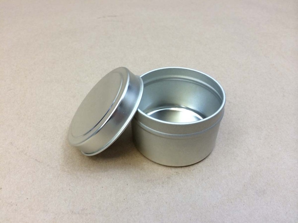 Small Tins With Lids 