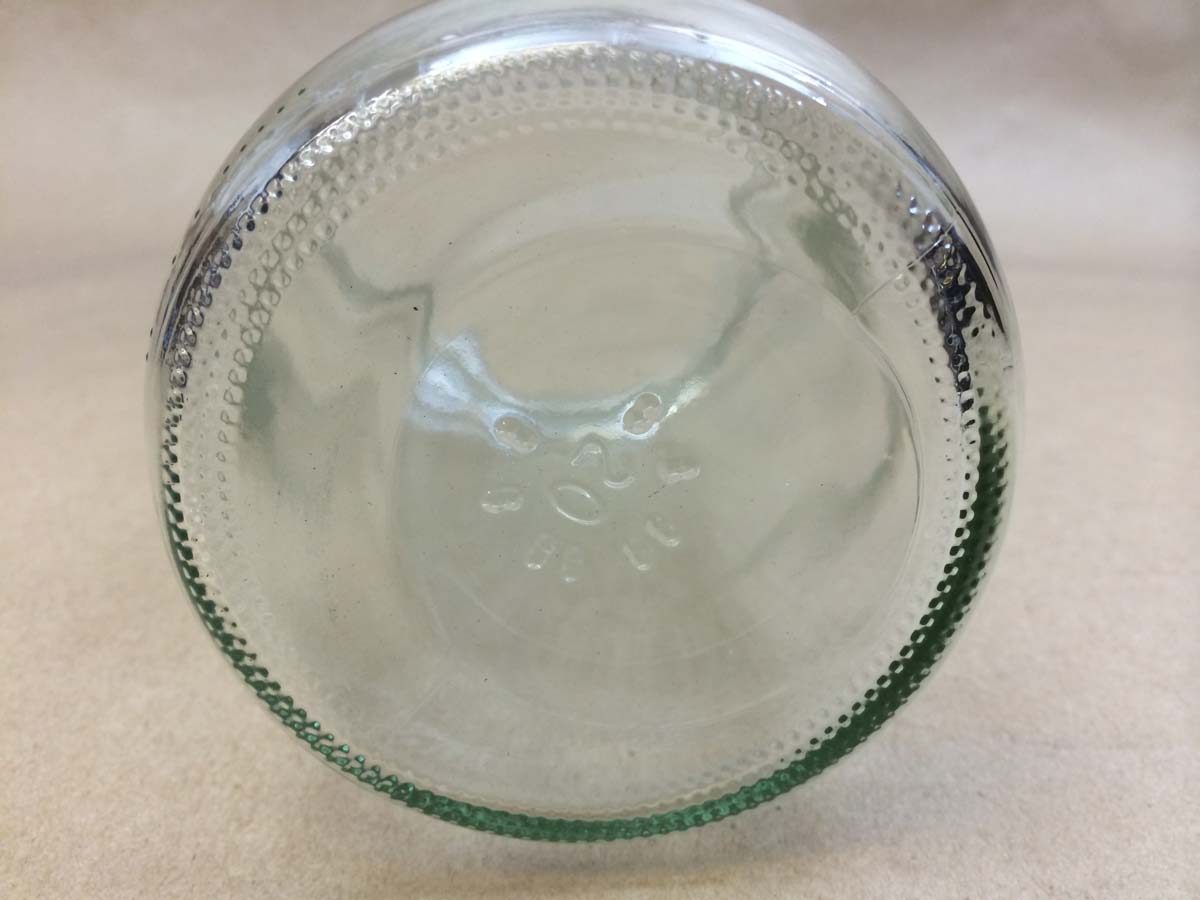 32 Oz Straight Sided Glass Jar Anti-Skid Textured Bottom