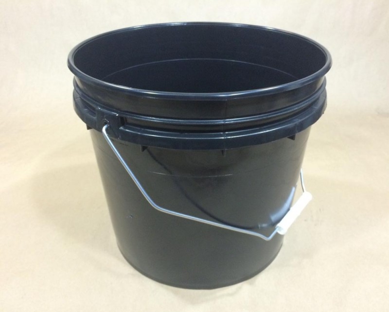 3.5 gallon black plastic bucket (PCI28BBKHT) Yankee Containers Drums