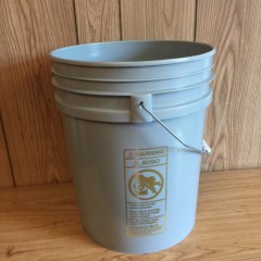 5 Gallon Gray Plastic Bucket
